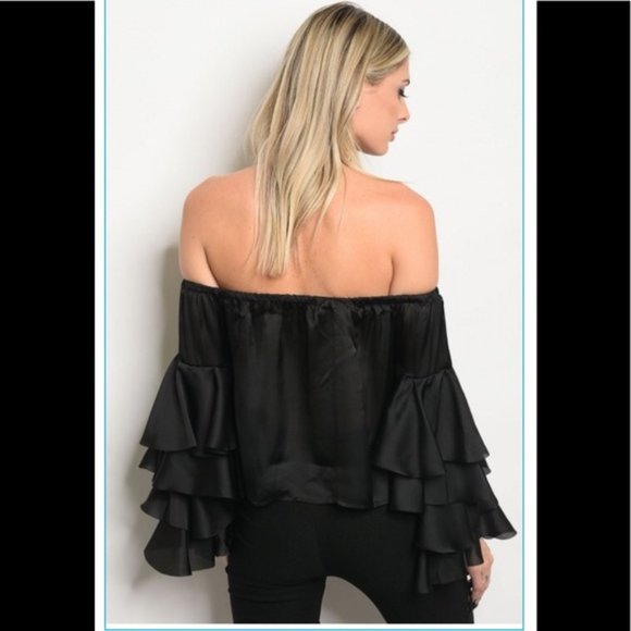 Womens black ruffle sleeve off shoulder top size M - Picture 2 of 3